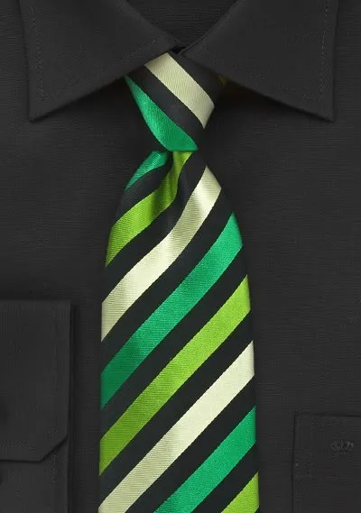 Cravatta righe verde